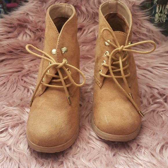 Brown Wedged Boots - Picture 2 of 8